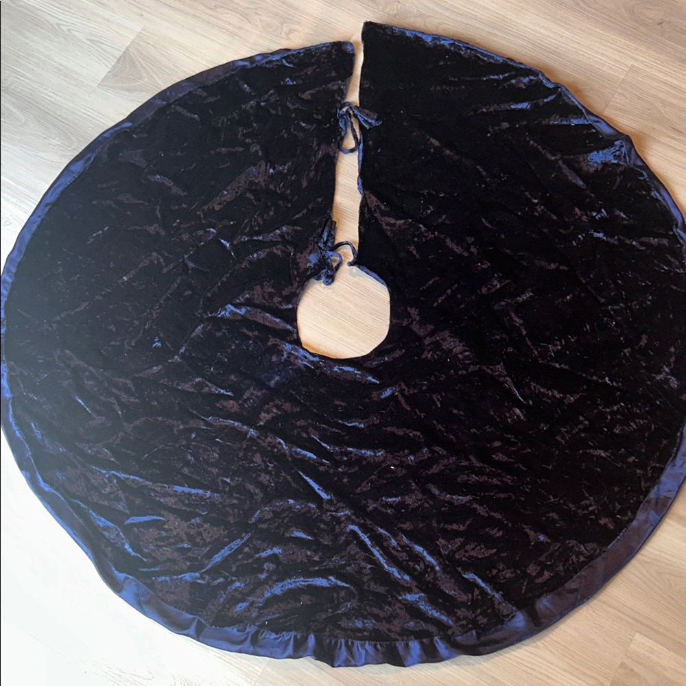 Christmas Tree Skirt Crushed Velvet/Satin Blue Holiday Decor Glam